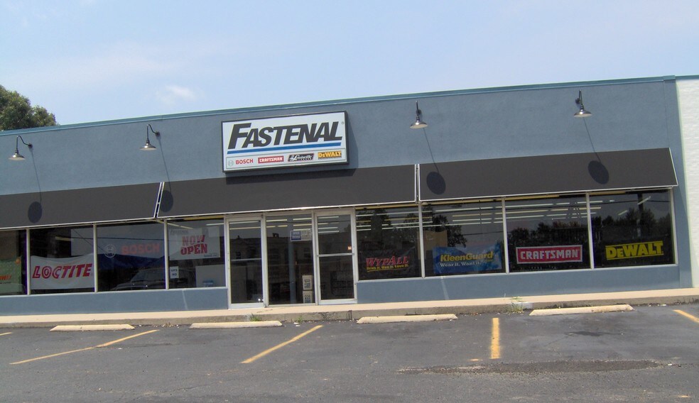 Primary Photo Of 696 S Scales St, Reidsville Freestanding For Lease