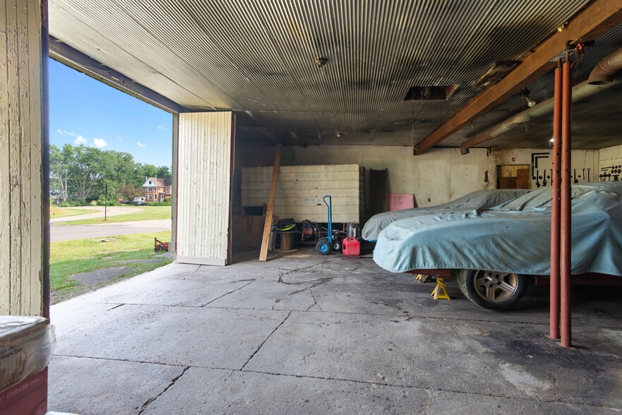 More Photos Of 3279 Emmett Rd, Emmett Multifamily For Sale