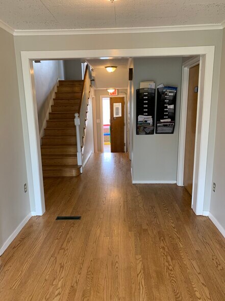 More Photos Of 304 Newton Ave, Oaklyn Office For Sale