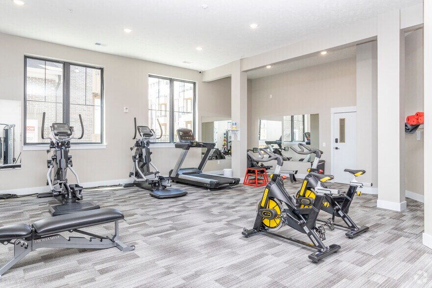 More Photos Of 2112 University Dr, Kearney Apartments For Lease