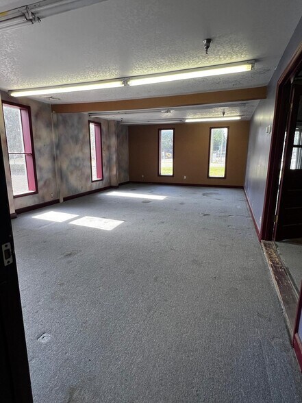 More Photos Of 100 Cummings Ct, Antioch Warehouse For Lease