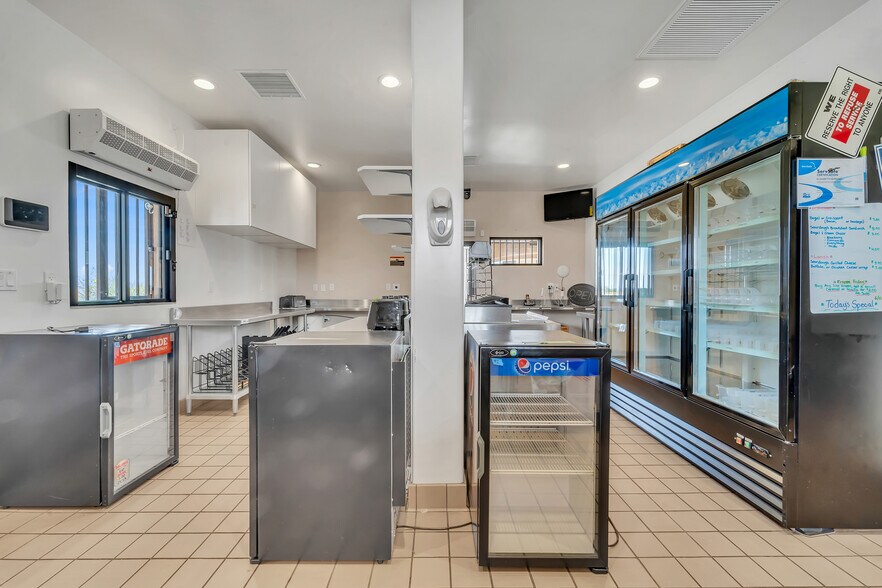 More Photos Of 10624 S. Loop blvd, California City Fast Food For Sale