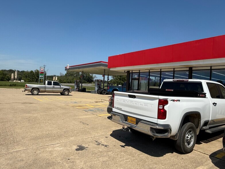 More Photos Of 407 Highway 27 Byp, Nashville Service Station For Sale