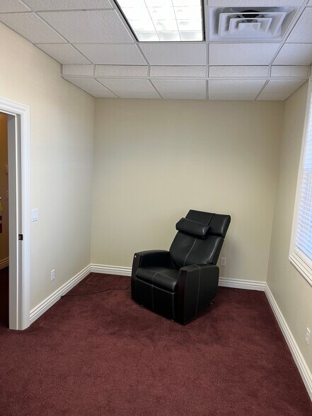 More Photos Of 19755 E Pikes Peak Ave, Parker Office For Lease