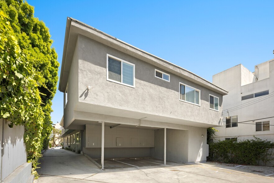 More Photos Of 11921 Goshen Ave, Los Angeles Apartments For Sale