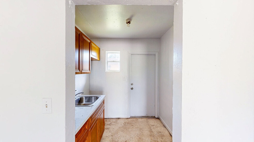 More Photos Of 1478 NW 2nd Ave, Florida City Multifamily For Sale