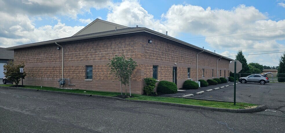 More Photos Of 154 Cooper Rd, West Berlin Light Distribution For Lease