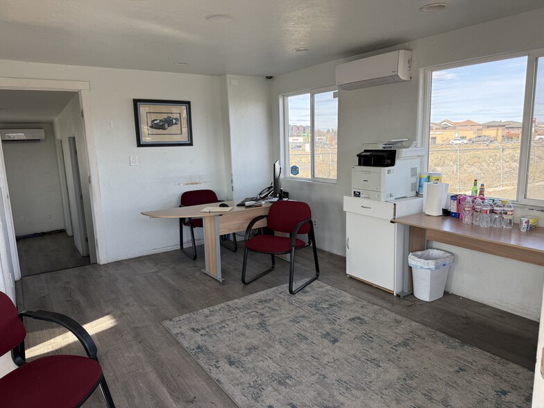 More Photos Of 1465 S Highway 97, Redmond Office For Lease