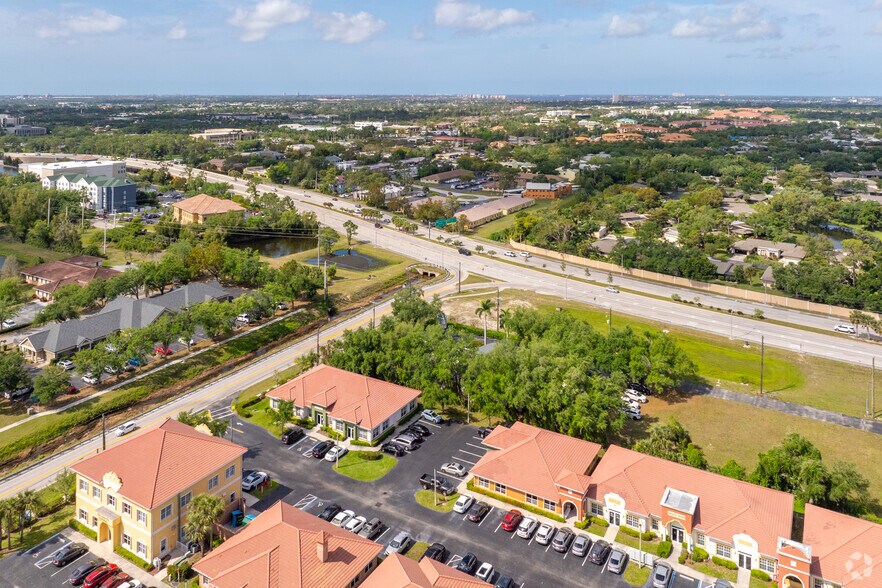 More Photos Of 12500 Brantley Commons Ct, Fort Myers Office For Lease