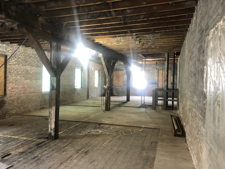 More Photos Of 1239 Welser Way, Pittsburgh Warehouse For Sale