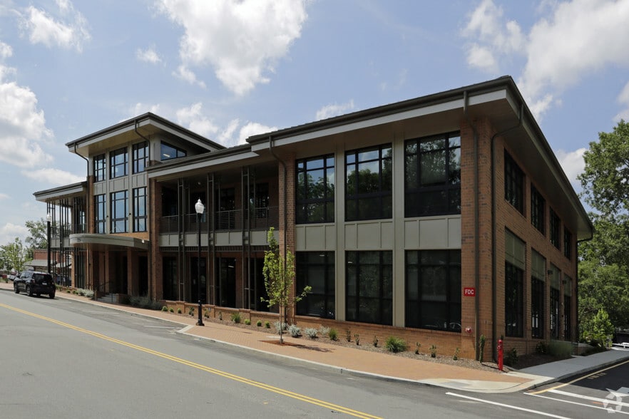 More Photos Of 215 E Chatham St, Cary Loft Creative Space For Lease