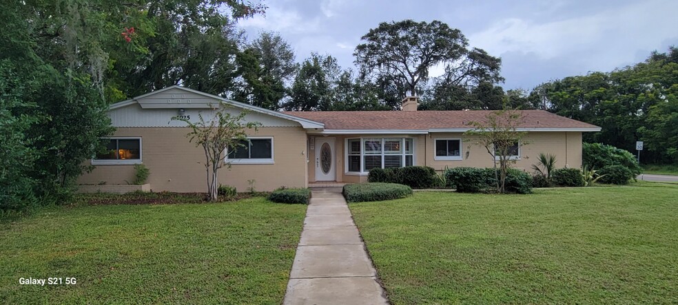 Primary Photo Of 1025 W New York Ave, Deland Coworking Space