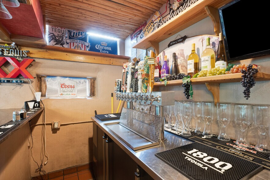 More Photos Of 8032 4th St NW, Albuquerque Restaurant For Sale