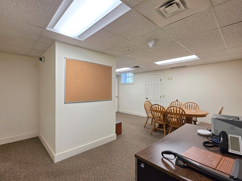 More Photos Of 338 E Montpelier Rd, Barre Town Office For Sale