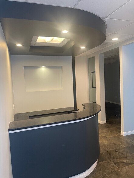 More Photos Of 1990 S Santa Fe Ave, Vista Freestanding For Lease