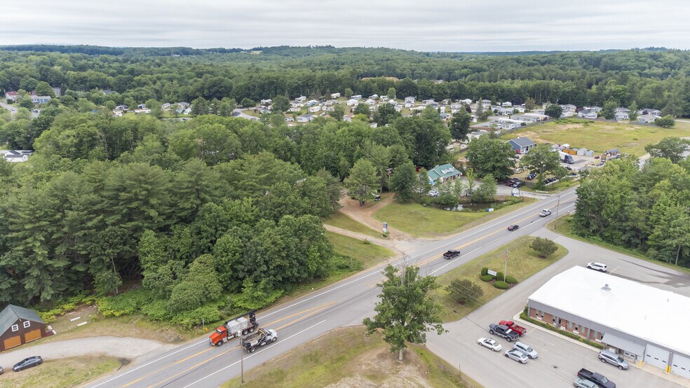 More Photos Of 272 Calef Hwy, Epping General Retail For Sale