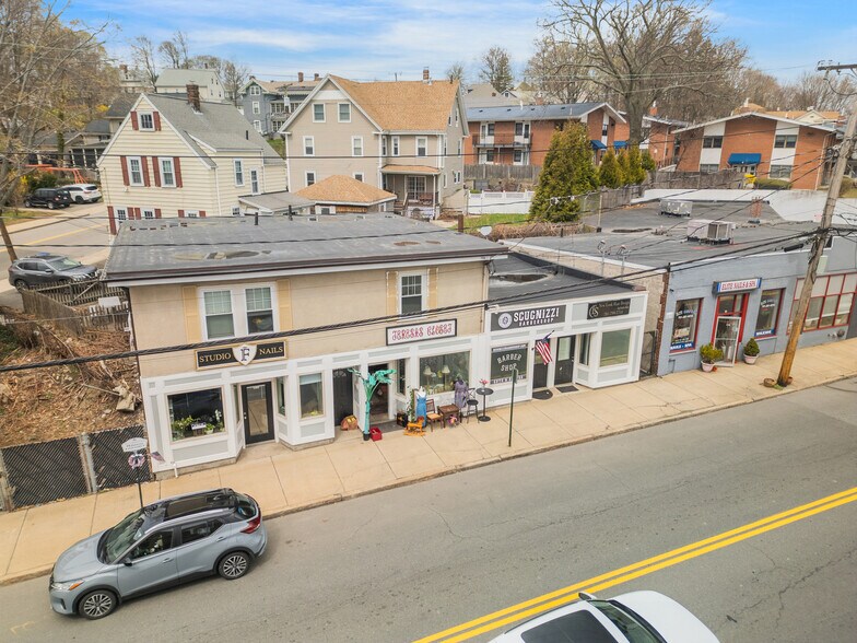 More Photos Of 160 Main St, Woburn Storefront Retail Residential For Lease