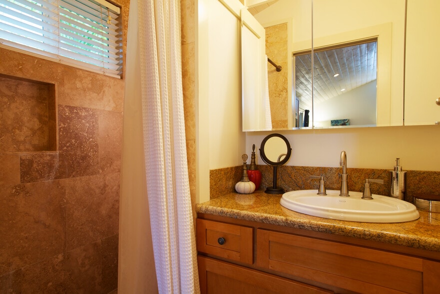 More Photos Of 40 Ae Pl, Paia Apartments For Sale