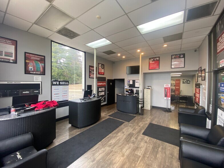 More Photos Of 2259 Sunrise Blvd, Rancho Cordova Auto Repair For Lease