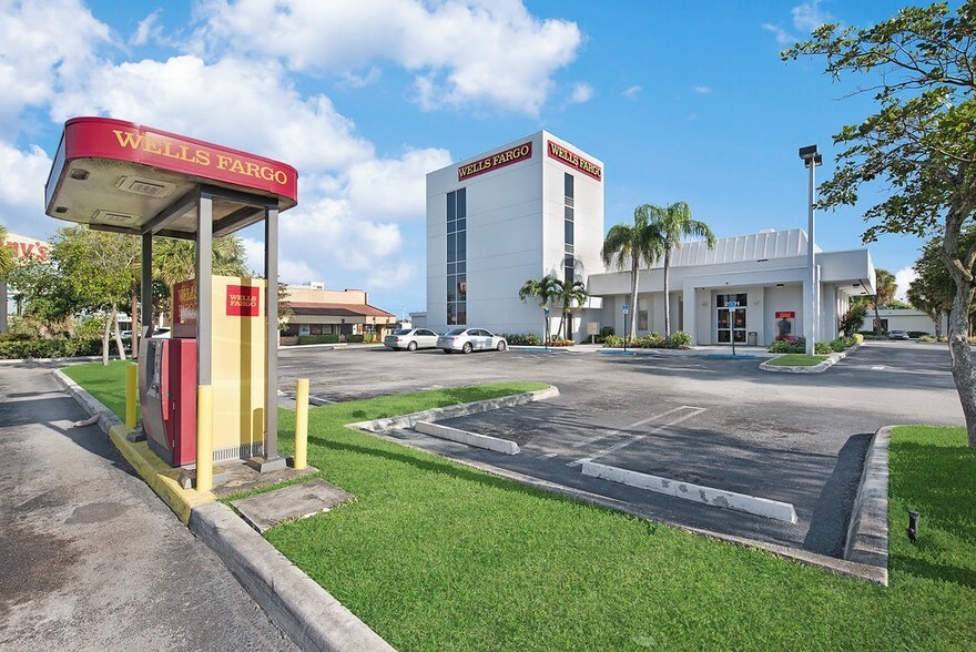 More Photos Of 2701 W Okeechobee Blvd, West Palm Beach Office For Sale