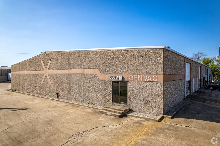 More Photos Of 1560 Industrial Dr, Missouri City Warehouse For Lease