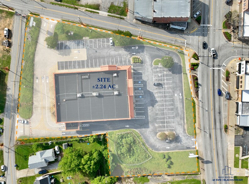 More Photos Of 121 N Main St, Woodruff Drugstore For Sale