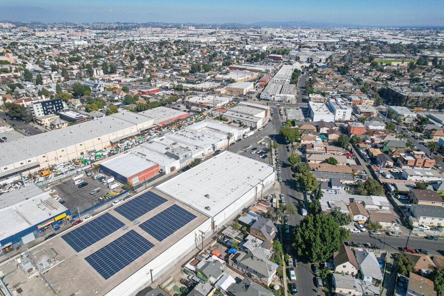 More Photos Of 936-972 E 31st St, Los Angeles Warehouse For Sale