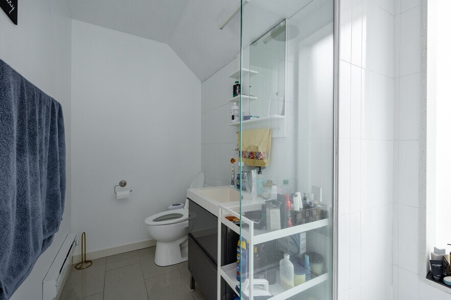 More Photos Of 2234-2236 N Western Ave, Chicago Apartments For Sale