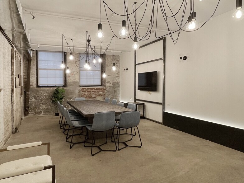 More Photos Of 128-152 32nd St, Brooklyn Office For Lease