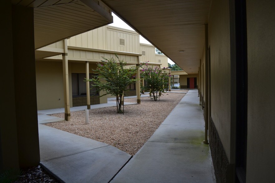 More Photos Of 5304 S Florida Ave, Lakeland Coworking Space