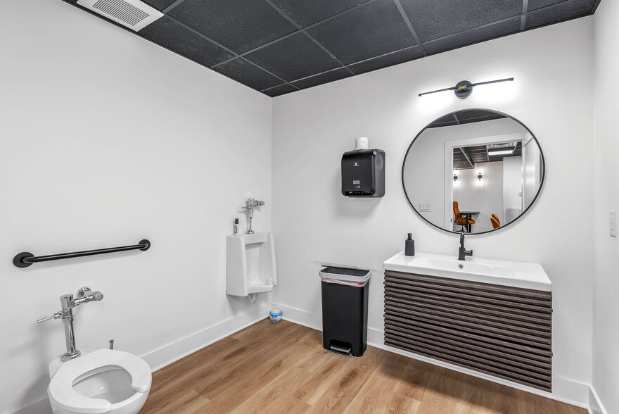 More Photos Of 160-164 N 2nd St, Philadelphia Apartments For Lease