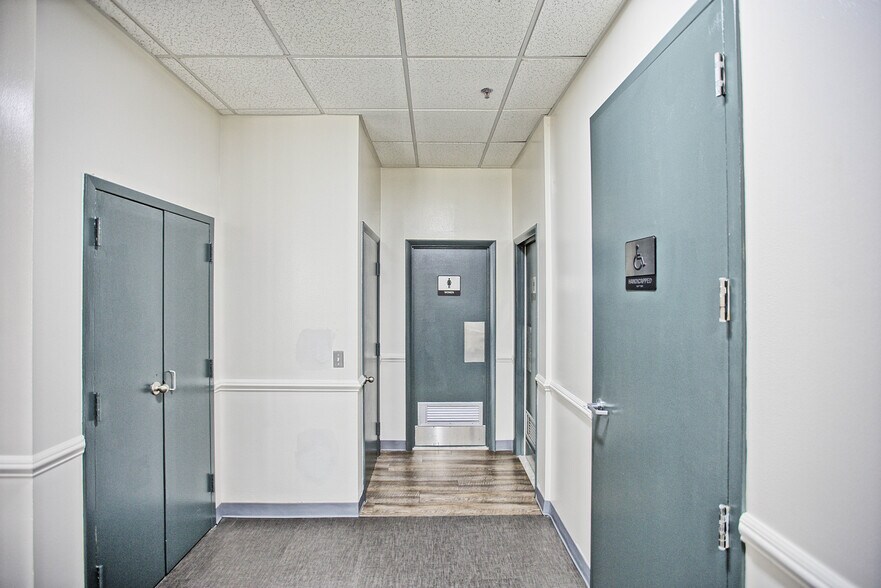 More Photos Of 31 Light St, Baltimore Office For Lease