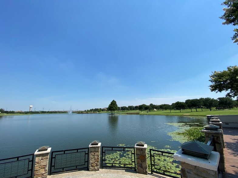 More Photos Of 2520 King Arthur Blvd, Lewisville Storefront For Sale