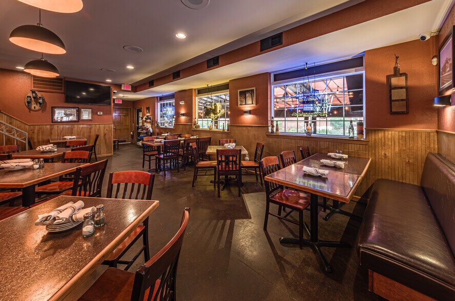 More Photos Of 99 Aurora St, Lancaster General Retail For Sale