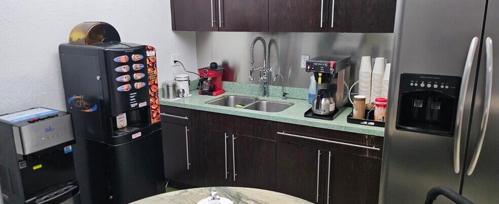 More Photos Of 770 Ponce de Leon Blvd, Coral Gables Office For Lease