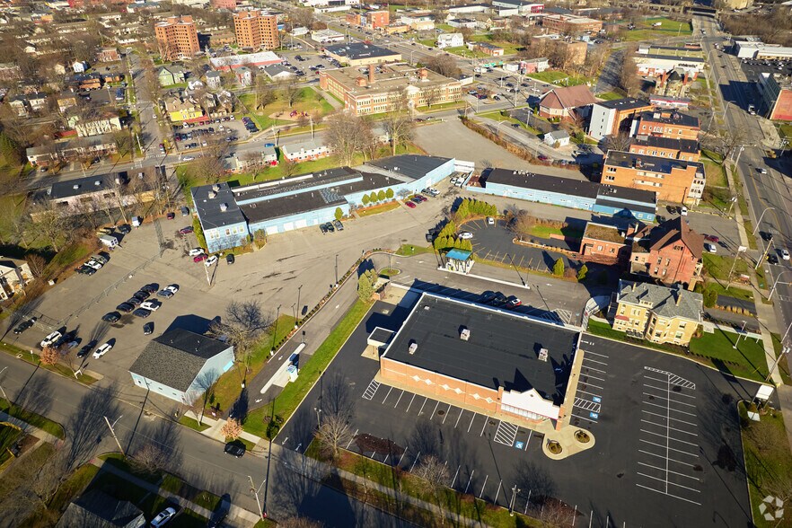 More Photos Of 422 W Onondaga St, Syracuse Warehouse For Sale