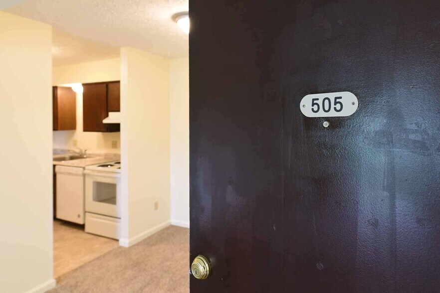 More Photos Of 2612 Pioneer Trl, Sandusky Apartments For Sale