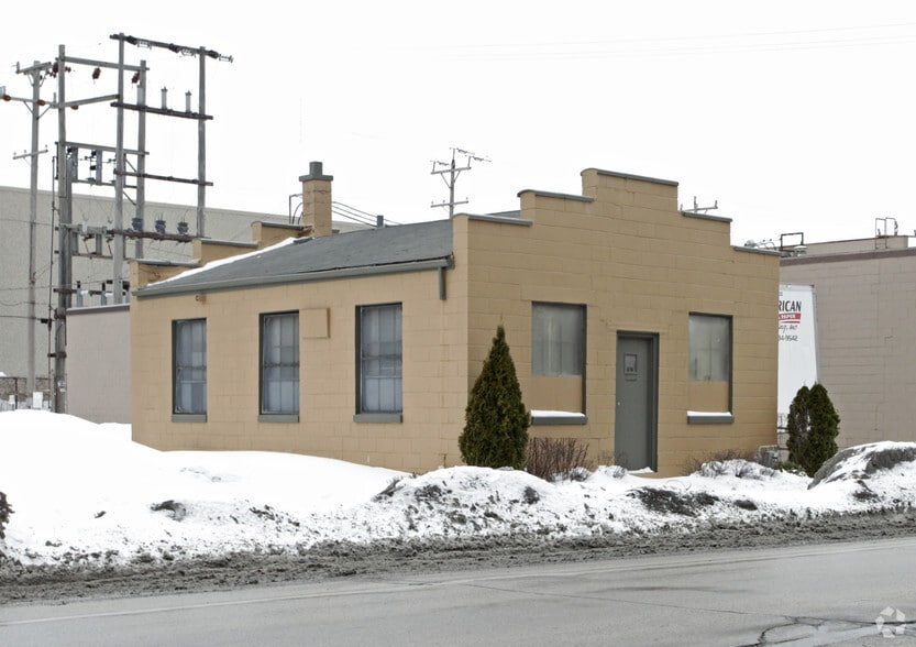 More Photos Of 3701 N Holton St, Milwaukee Manufacturing For Sale