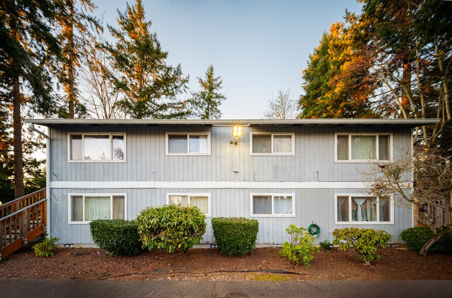 More Photos Of 340 S Locust St, Canby Apartments For Sale