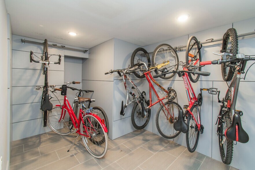 More Photos Of 1533 Parrish St, Philadelphia Apartments For Sale