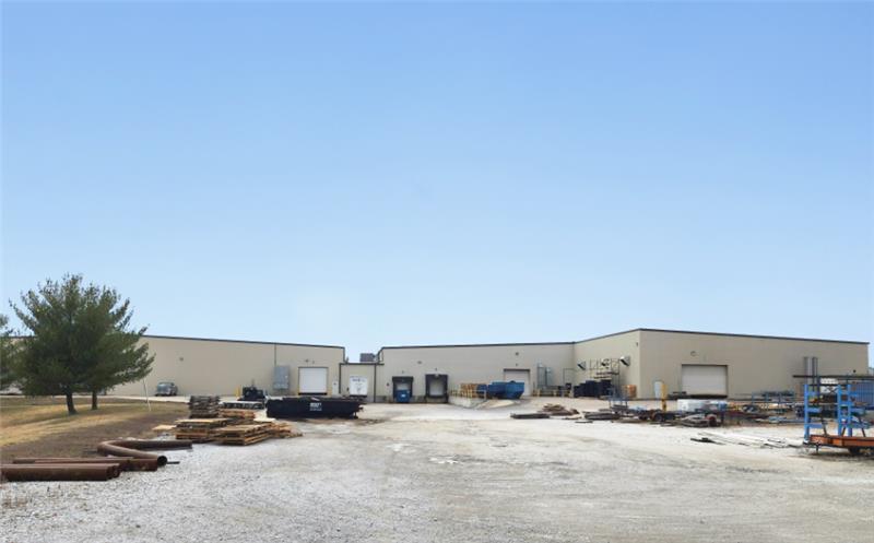 More Photos Of 1011 Industrial Ct, Moscow Mills Warehouse For Lease