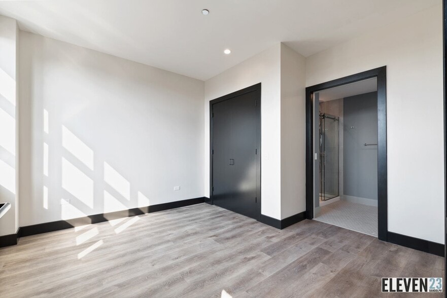 More Photos Of 1123 W Randolph St, Chicago Apartments For Lease
