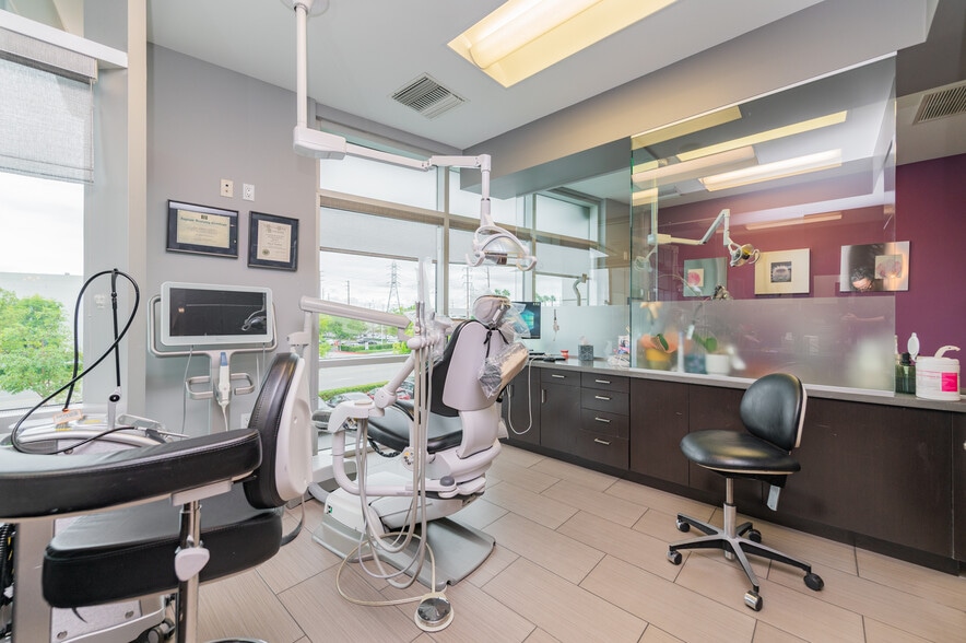 More Photos Of 113 Waterworks Way, Irvine Medical For Sale