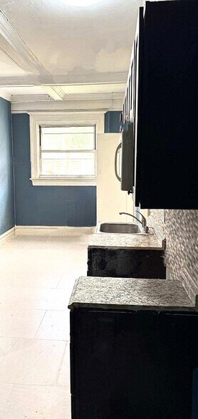 More Photos Of 150-154 Belvidere Ave, Washington Apartments For Sale