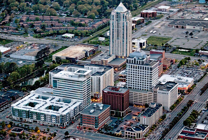 More Photos Of 4525 Main St, Virginia Beach Office For Lease