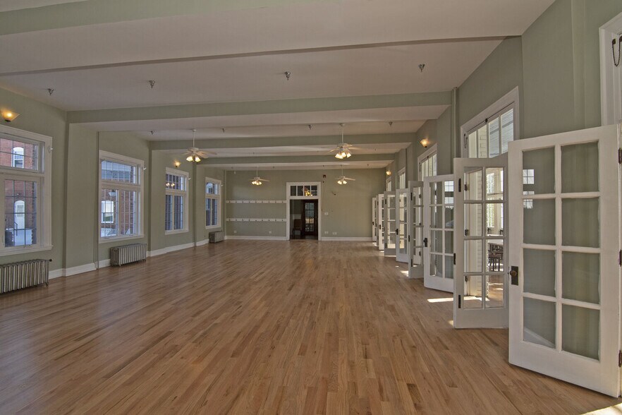 More Photos Of 158 Academy Lane Dr, Pence Springs Hotel For Sale