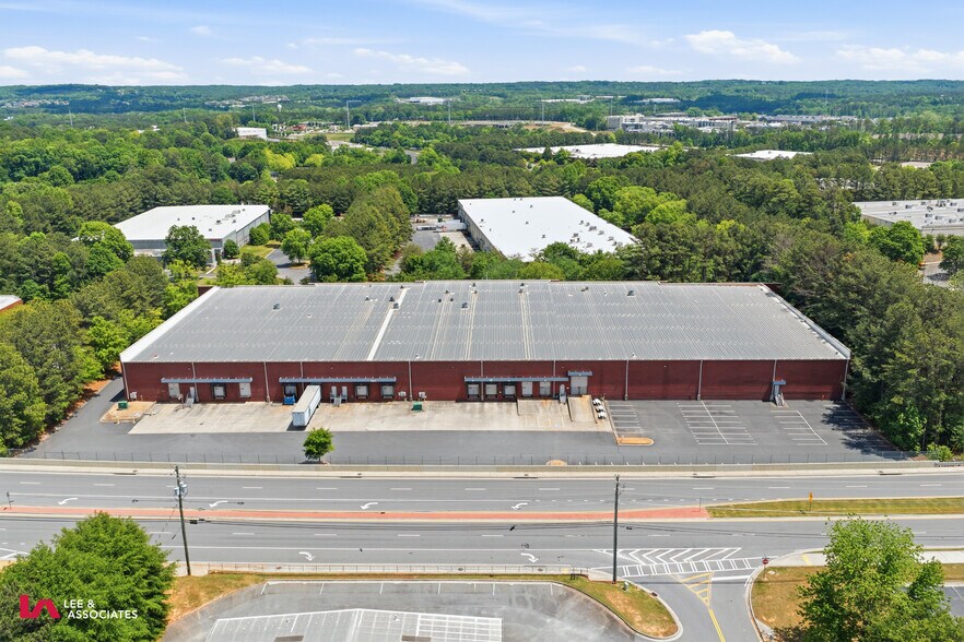 More Photos Of 1650 Bluegrass Lakes Pky, Alpharetta Warehouse For Lease