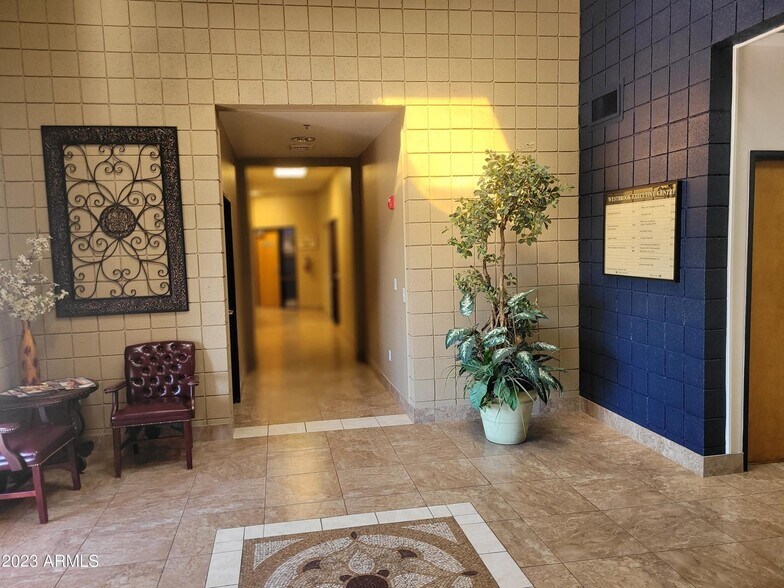 More Photos Of 8715 W Union Hills Dr, Peoria Office For Lease