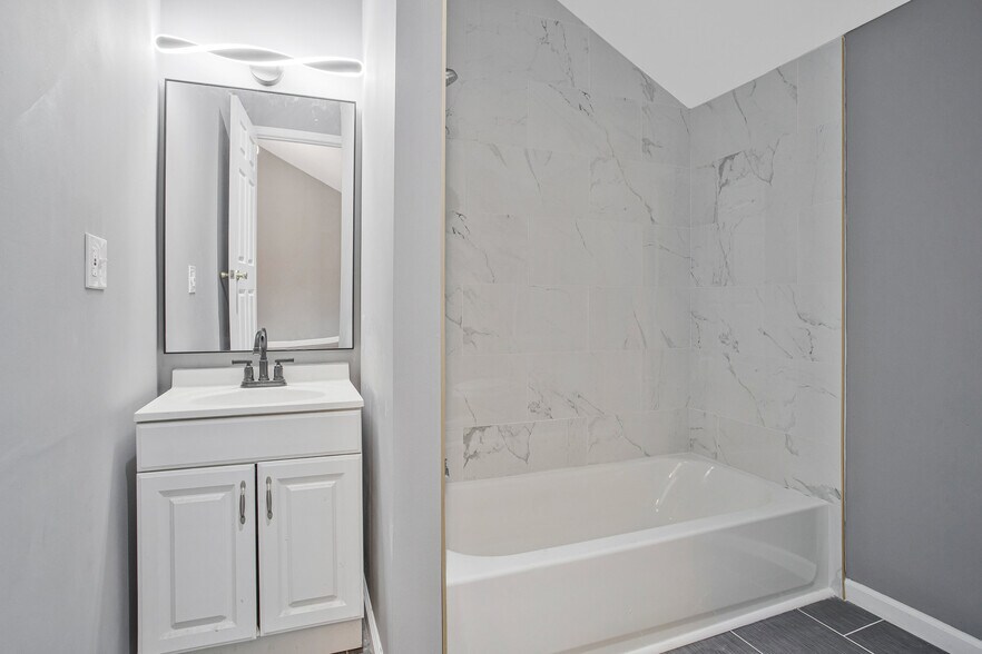 More Photos Of 14943 York Rd, Sparks Glencoe Specialty For Sale