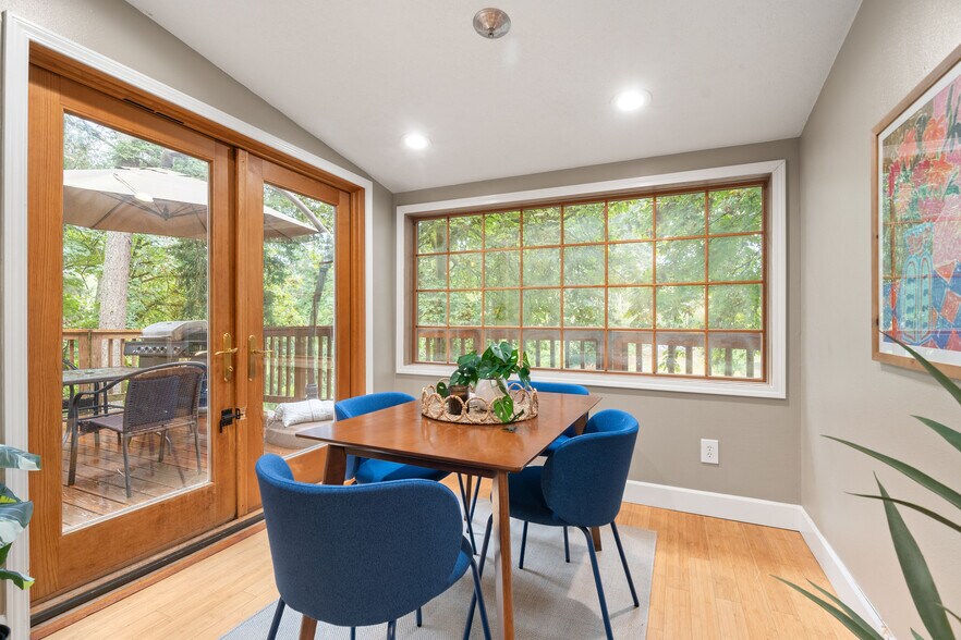 More Photos Of 1824 SW Greenway Cir, West Linn Specialty For Sale